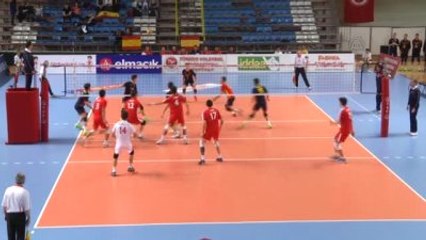 Voleybol - Türkiye, İspanya'yı 3-0 Yendi