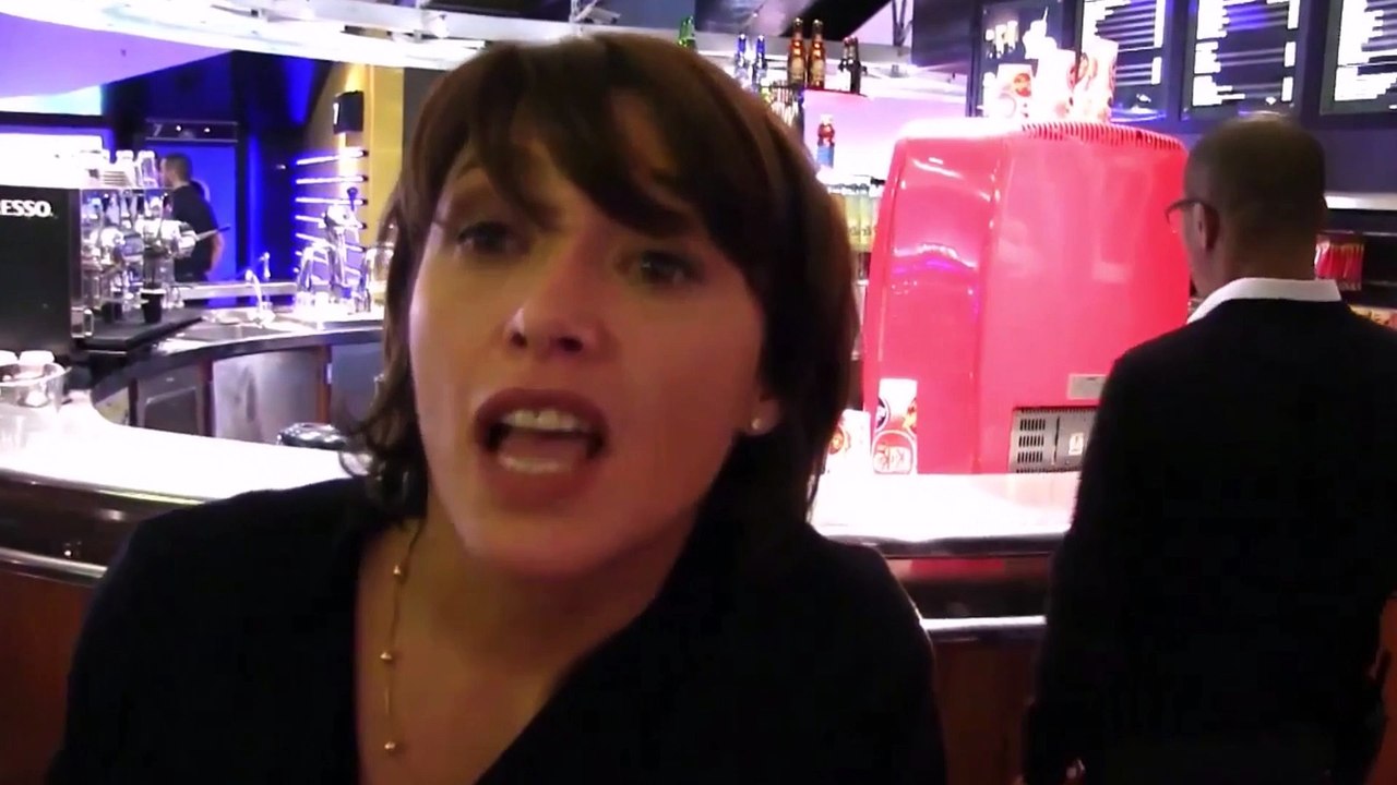 Emma de Caunes : "Je ne suis pas bisexuelle mais j'ai eu des expériences homosexuelles"