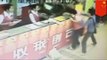 Мужчина ранил ножом 9 человек на юге Китая