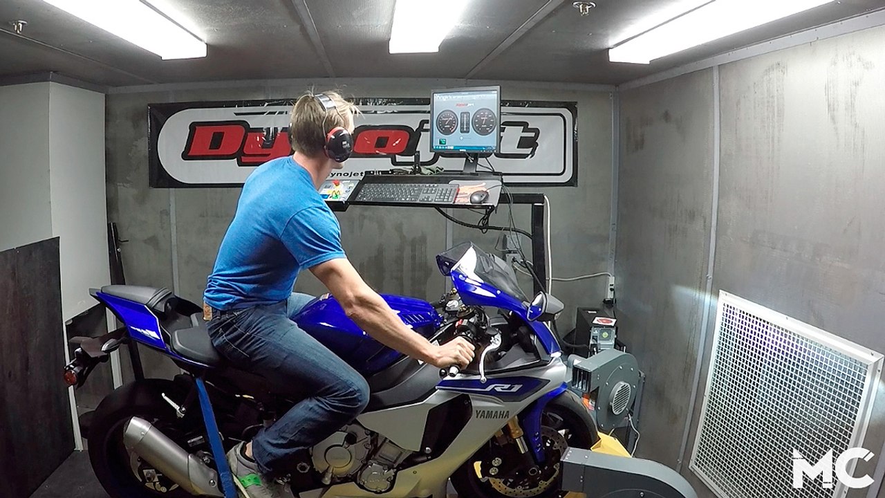 2015 Yamaha YZF-R1 Dyno Run & Power Comparison | DYNO TEST