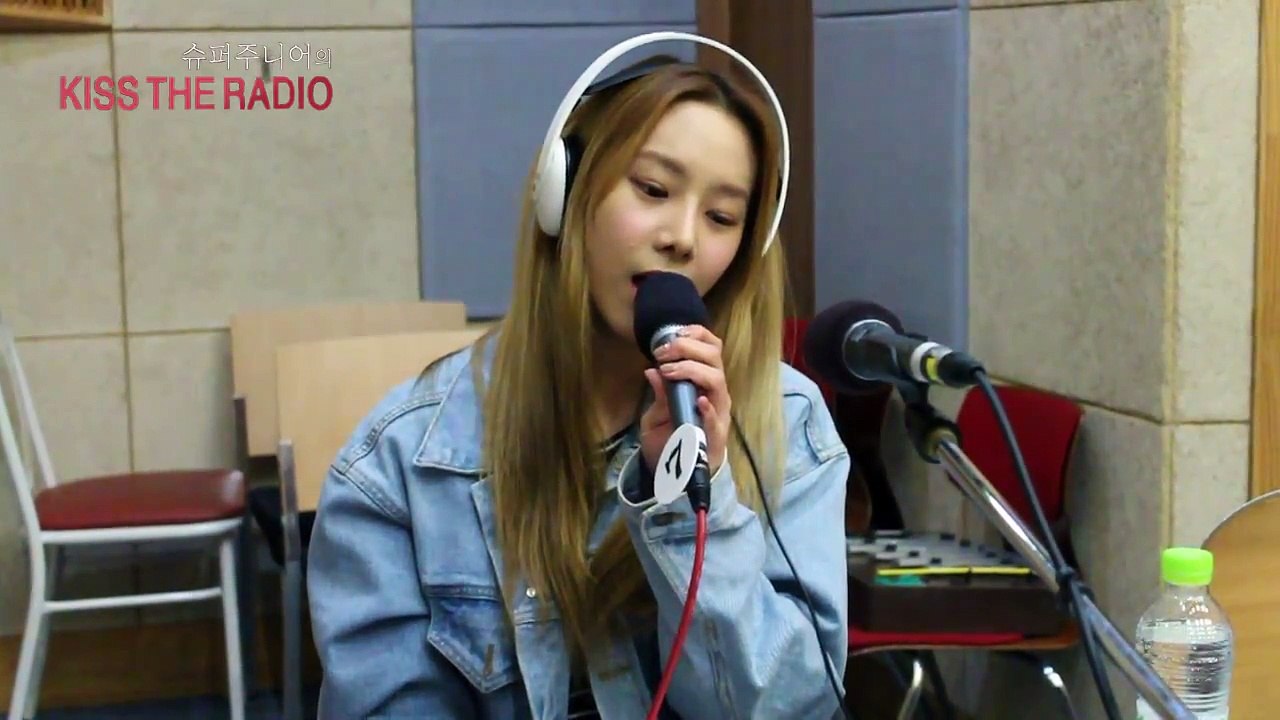 베스티 유지 'Listen' 라이브 LIVE / 150405[슈퍼주니어의 키스 더 라디오]