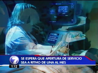 Un hombre colecciona desde pequeño artículos navideños