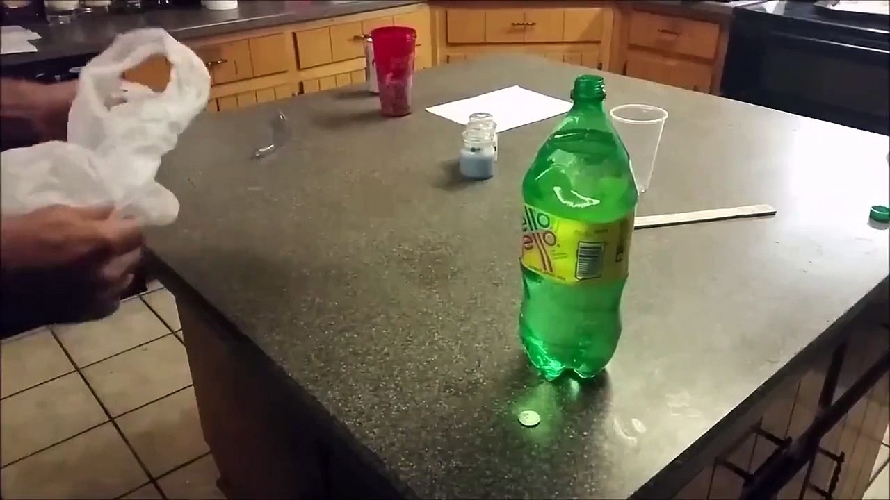 Ce mec fait une Blague de Ouf a son Pote