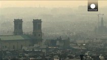 Parigi ancora sotto una cappa di smog oltre i livelli di allerta