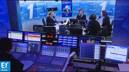 Louis Aliot : "Beau papy, vous ne venez pas dimanche pour le rôti ?"