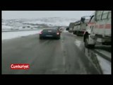 Afyonkarahisar'da kar yolları kapattı
