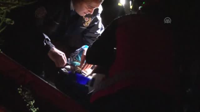 Dereye Düşen Kişiyi İtfaiye ve Umke Kurtardı