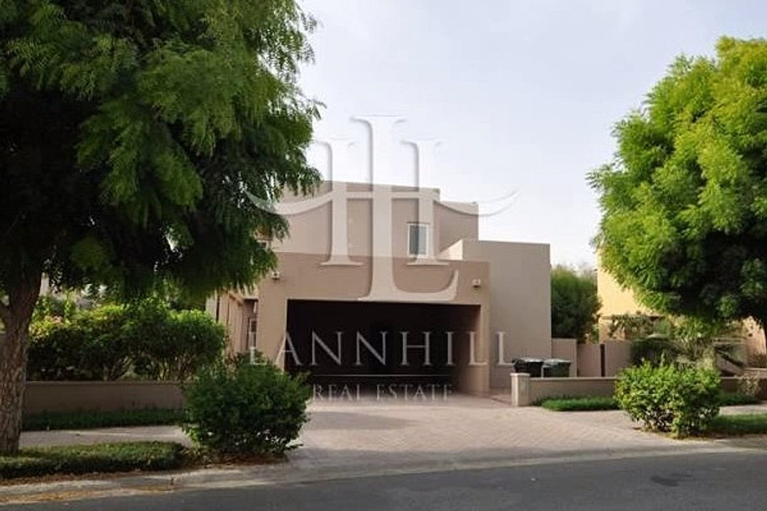 Arabian Ranches  3 Bed   Maids Villa  Vacant  newly painted and grassed garden.