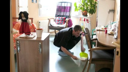 Julien s’accroche à son travail malgré ses troubles psychiques