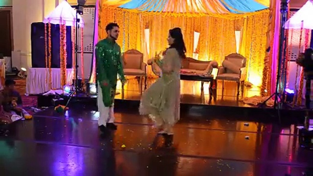 Awesome Mehndi Dance OF 2014 - Video Dailymotion