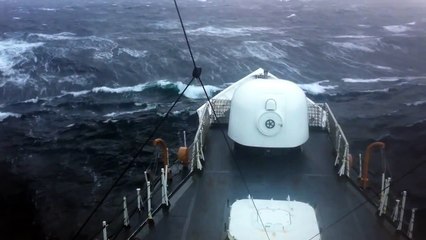 CGC Sherman Big Wave - Bering Sea - video Dailymotion