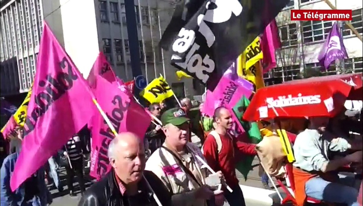 Lorient. 530 manifestants dans deux cortèges contre l'austérité