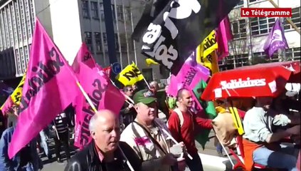 Lorient. 530 manifestants dans deux cortèges contre l'austérité