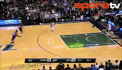 Kendi sahasından basket attı