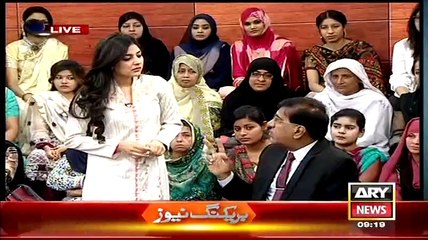 Dr Ne Audience Me Se 1 Aurat Se Uski Umar Puchi To Sanam Ne Dr Se Badla Le Dala