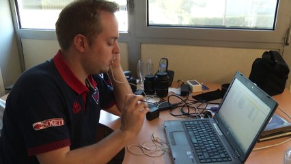 Olivier Spaeth, le community manager du FCG, en plein travail