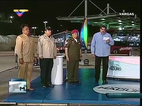 Maduro llama a los recién nombrados a nuevos cargos ministerio de los sancionados