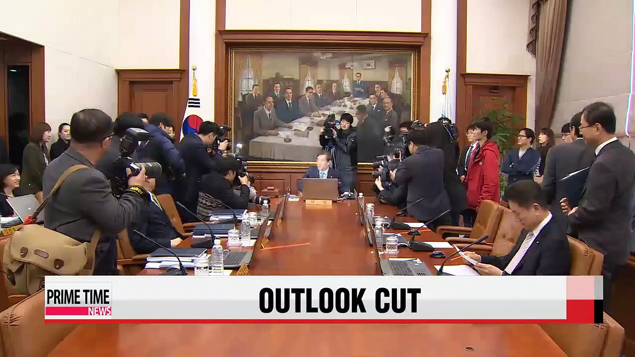 Korea's central bank cuts 2015 growth outlook to 3.1%