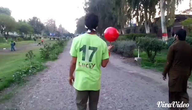 Freestyle Football Tricks and Combos