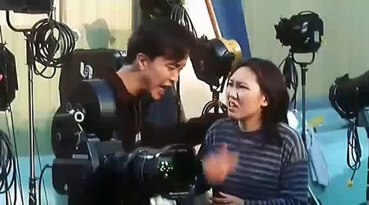Phim Hài Châu Tinh Trì-Mặt nhiều sắc thái!