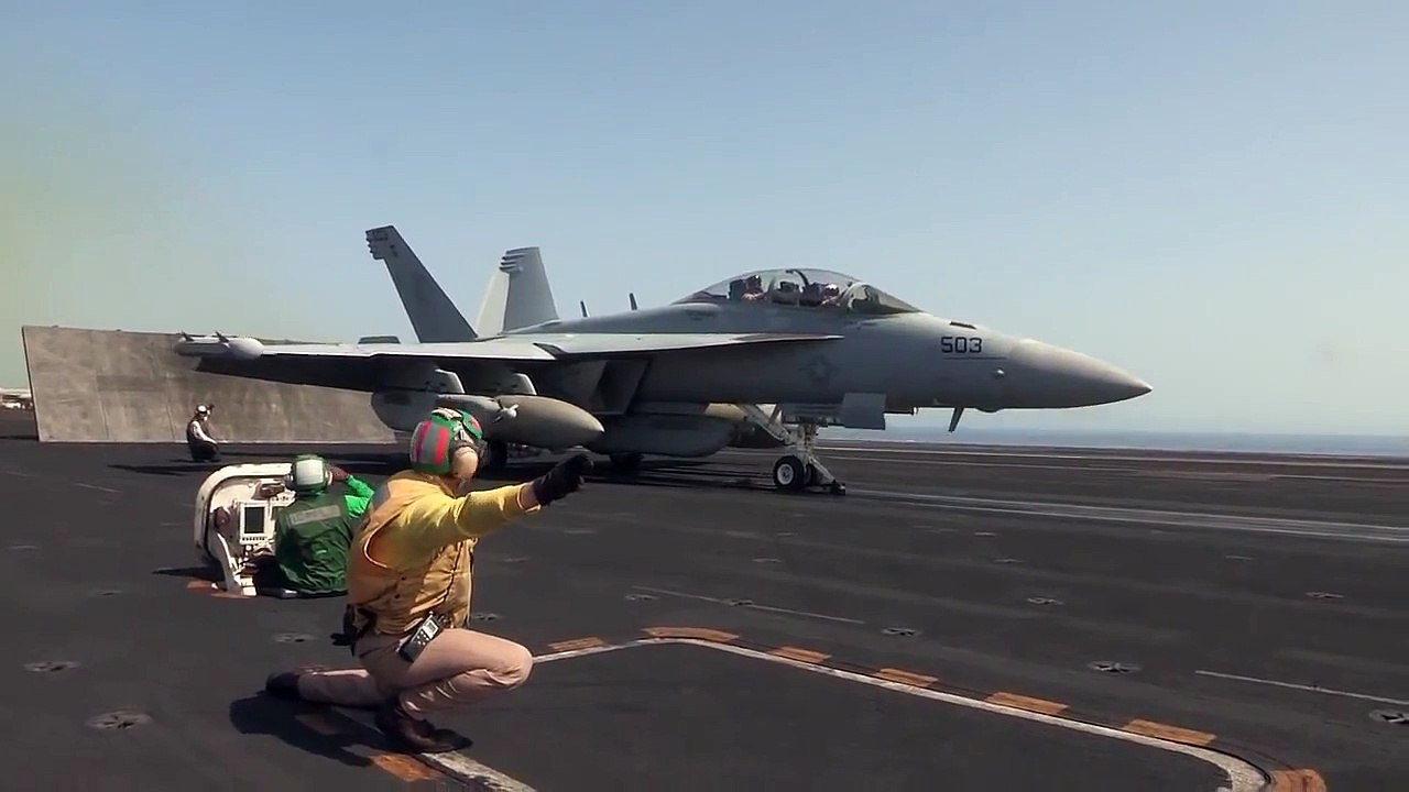 Aircraft Carrier Takeoffs & Landings - video Dailymotion