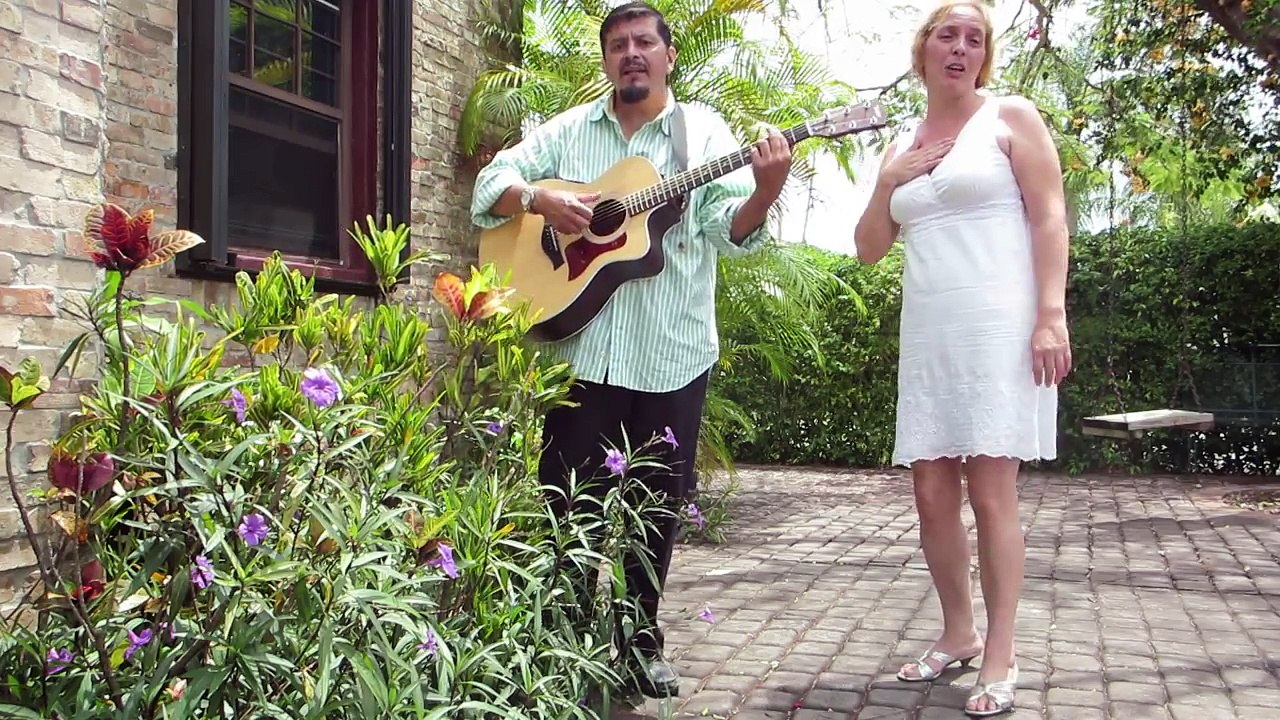 POPURRI- VEN ESPIRITU DIVINO- PON ACEITE EN MI LAMPARA SEÑOR- EN EL PRINCIPIO EL ESPIRITU DE DIOS