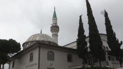 Bıçaklanarak Öldürülen Kadın Toprağa Verildi