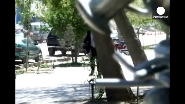 Taliban Afganistan'da adalet sarayına saldırdı