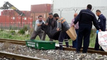 Liseli Genç, Tren Önüne Atlayarak İntihar Etti