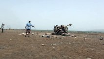 Des milices pro-Hadi pilonnent les positions des Houthis à Aden