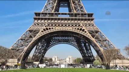 Eyfel Kulesi Çalışanlarından Turistlere Kötü Sürpriz