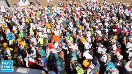 Sur la ligne de départ du Marathon des sables