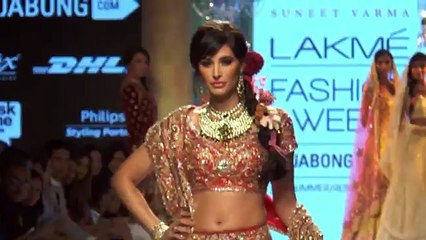 Exclusive video - Nargis Fakhri looses her cool over media
