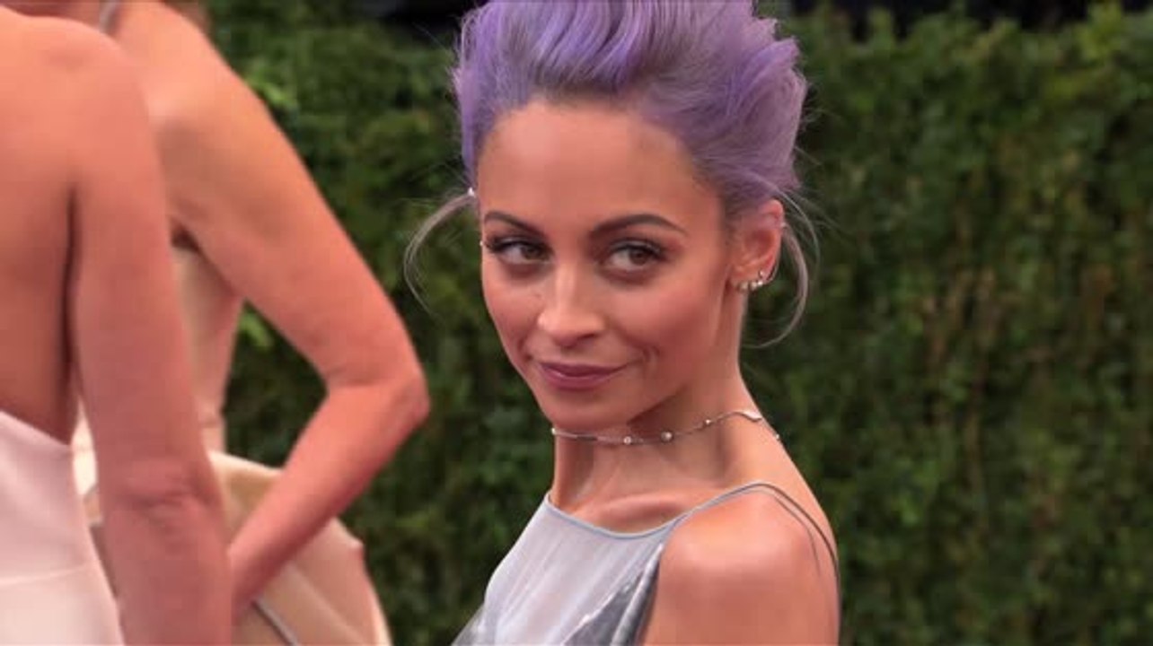 Nicole Richie ist die Königen der gefärbten Haare