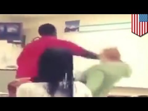 66-летнюю учительницу толкнул здоровяк в два раза больше неё