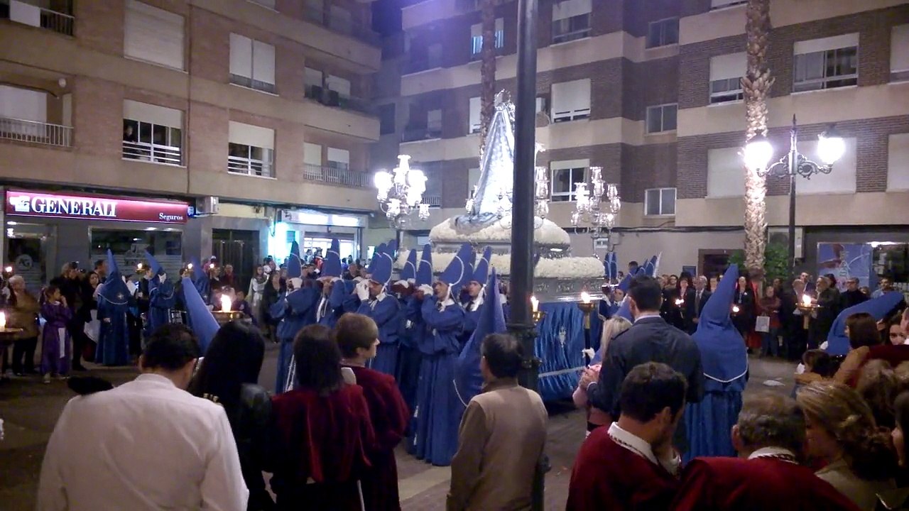 Entrada de La Virgen de la Soledad - Beniaján 2015 .