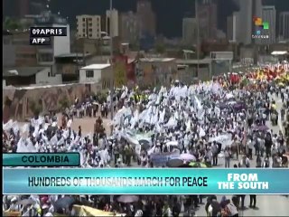 Hundreds of Thousands March for Peace in Colombia