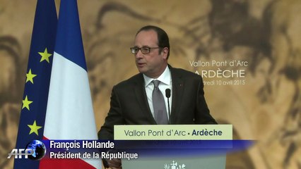 François Hollande inaugure la "Caverne du Pont d'Arc"
