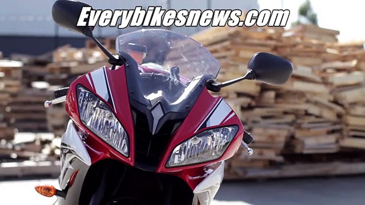 2015 Yamaha R6 Review