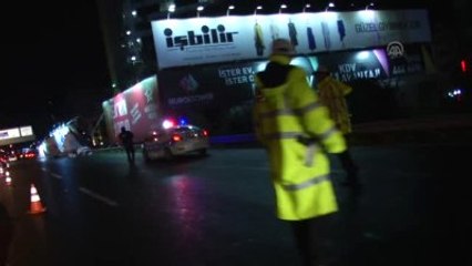 Reklam Panoları Şiddetli Rüzgardan Dolayı Devrildi