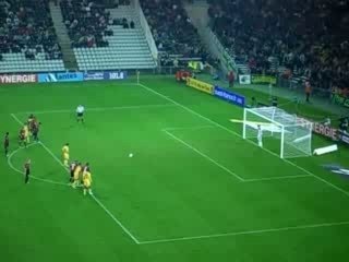 FC NANTES - STADE RENNAIS : 4 JANVIER 2006 : POUPLIN ARRETE LE PENALTY