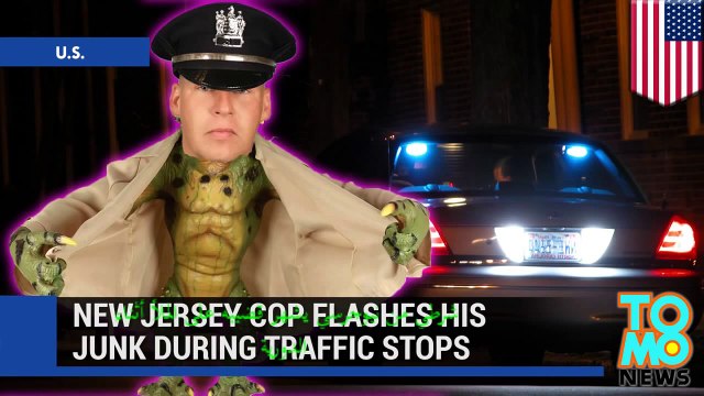 الشرطي جايسون ميلر يشهر قضيبه الذكري على السائقين