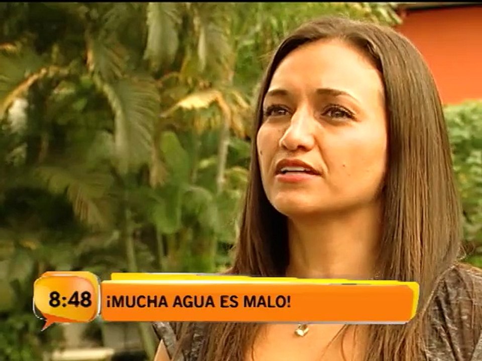 Tomar mucha agua tampoco es bueno