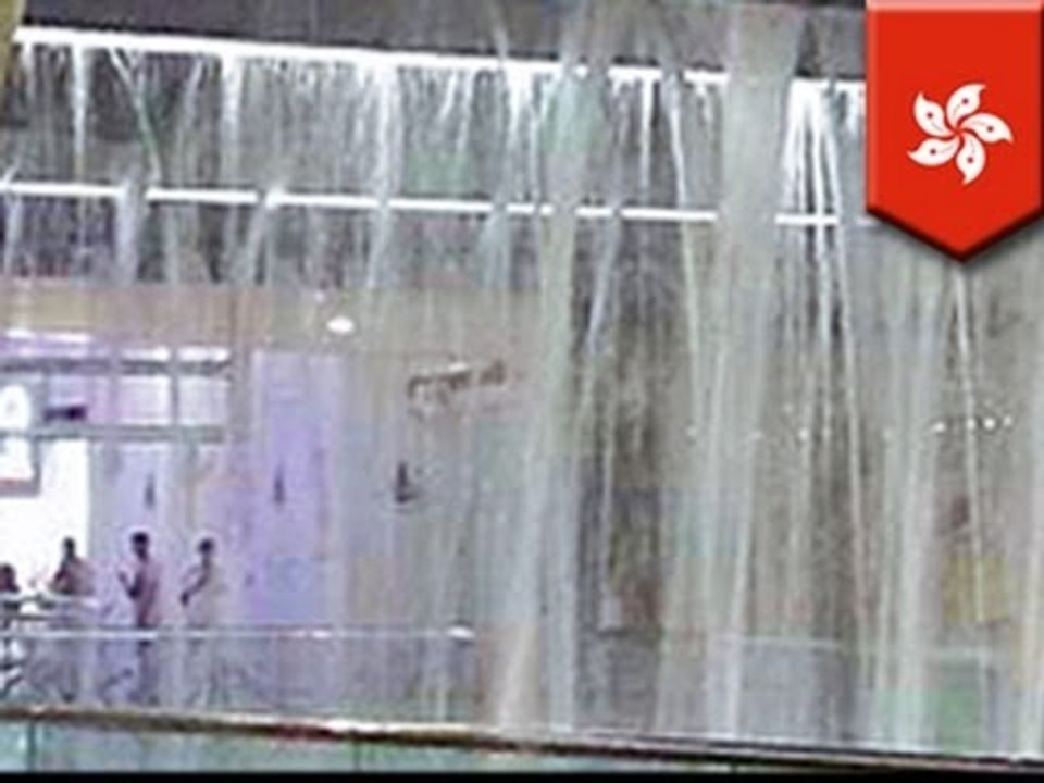 Гигантские градины разрушили гонконгский торгов...