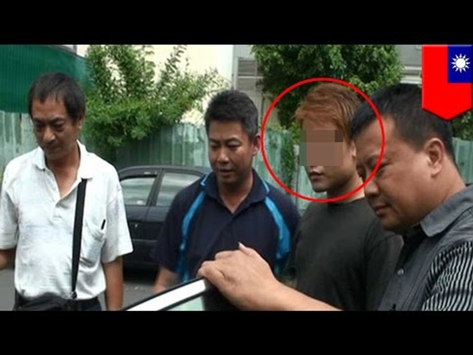 Un homme s’est fait prendre bafouer trois femmes en même temps.