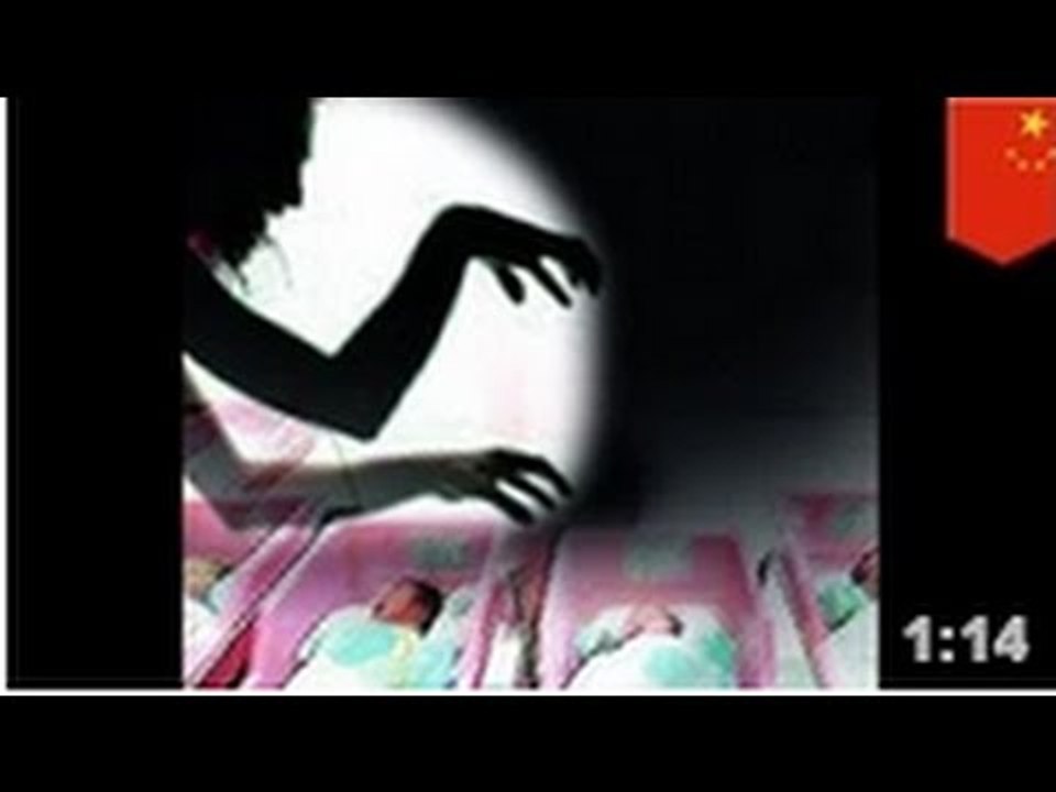 Une voleuse de bébés a été prise les mains dans le seau