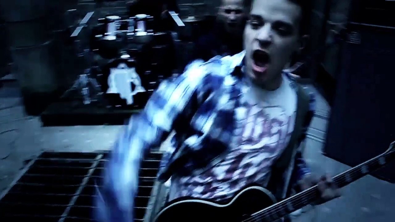 Moshpit - We carry the Heart