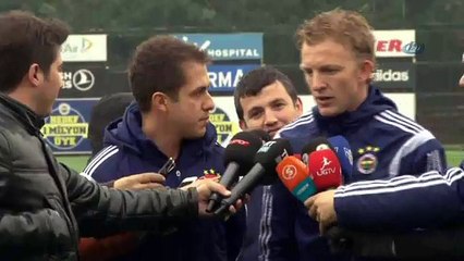 Dirk Kuyt resmen imzaladı