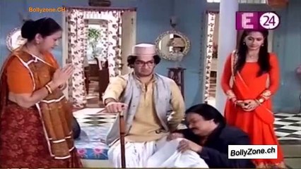 Titu Kara Raha Apne Papa Se Seva!! - Tu Mera Hero - 10th April 2015