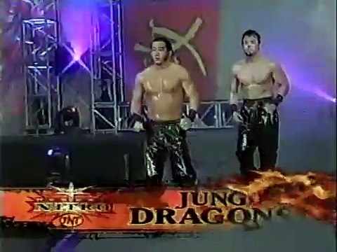 Scott Steiner vs 3 Count & The Yung Dragons (WCW Monday Nitro 02.05.2001)